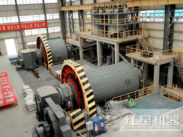 球磨機作業現場圖 球磨機作業現場圖