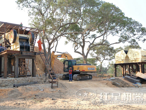 焦炭破碎機作業現場 焦炭破碎機作業現場