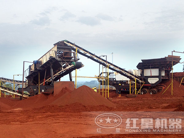 移動碎石機作業(yè)現(xiàn)場圖 移動碎石機作業(yè)現(xiàn)場圖