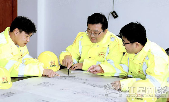 研發(fā)團(tuán)隊(duì)，對(duì)設(shè)備進(jìn)行設(shè)計(jì)、改進(jìn)