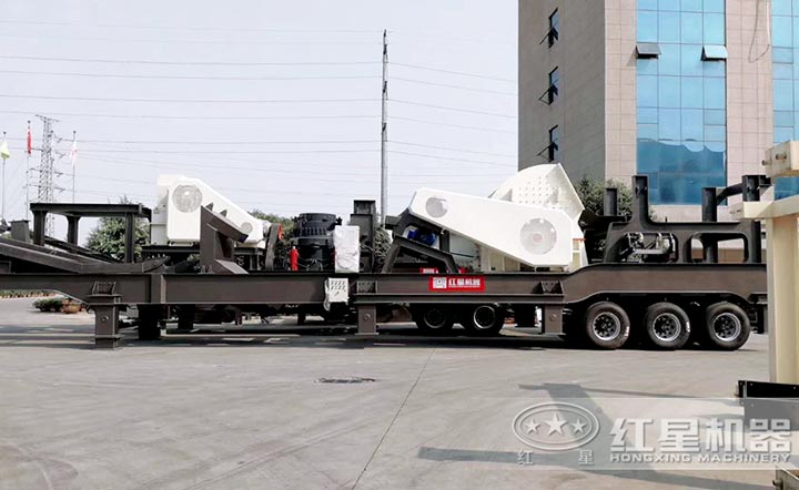 移動(dòng)式破碎機(jī)可搭載多種設(shè)備 移動(dòng)式破碎機(jī)可搭載多種設(shè)備