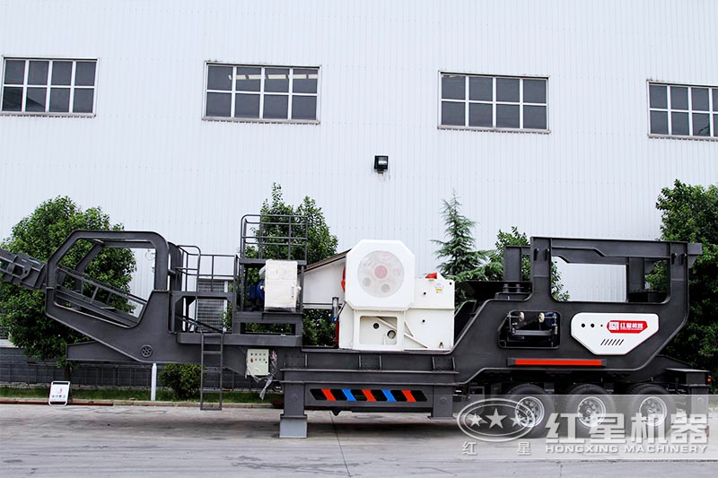 移動顎式粉碎機設(shè)備實拍