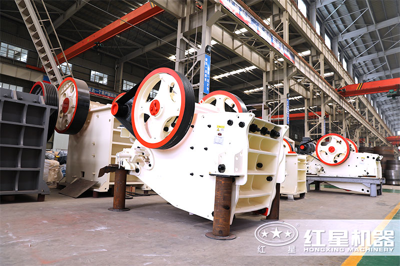 CJ系列歐版顎式破碎機設(shè)備廠區(qū)實拍