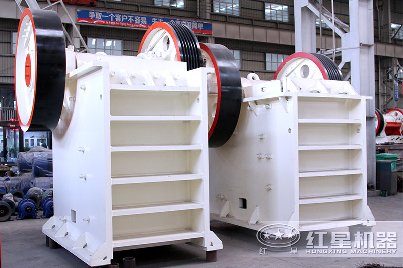 小型石子粉碎機設備實拍圖 小型石子粉碎機設備實拍圖