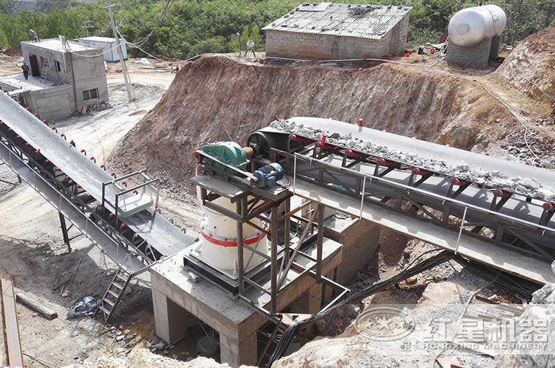 圓錐破碎機生產現(xiàn)場 圓錐破碎機生產現(xiàn)場